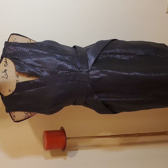 Maeve (Anthropologie) Black shimmery dress size 8P - Picture 4 of 17